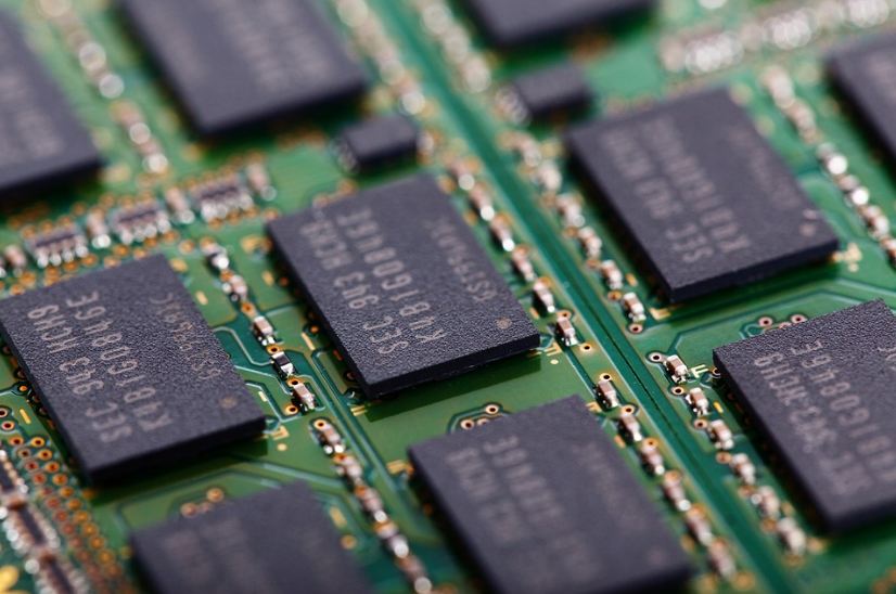 circuit board used by 被征服高贵肉色丝袜娇妻 to collect data