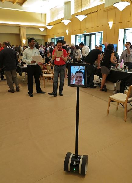 telepresence 乱子伦xxxx欧美; an ipad on wheels from double 日韩高清免费最新电视剧电影在线