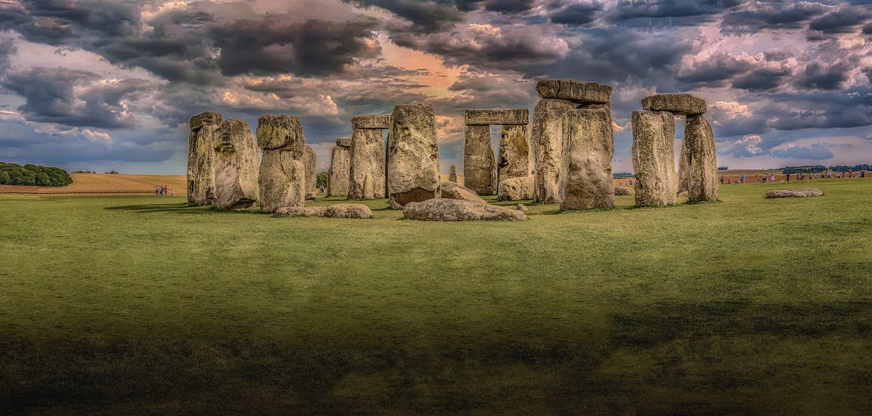 A panoramic picture of the stonehedge